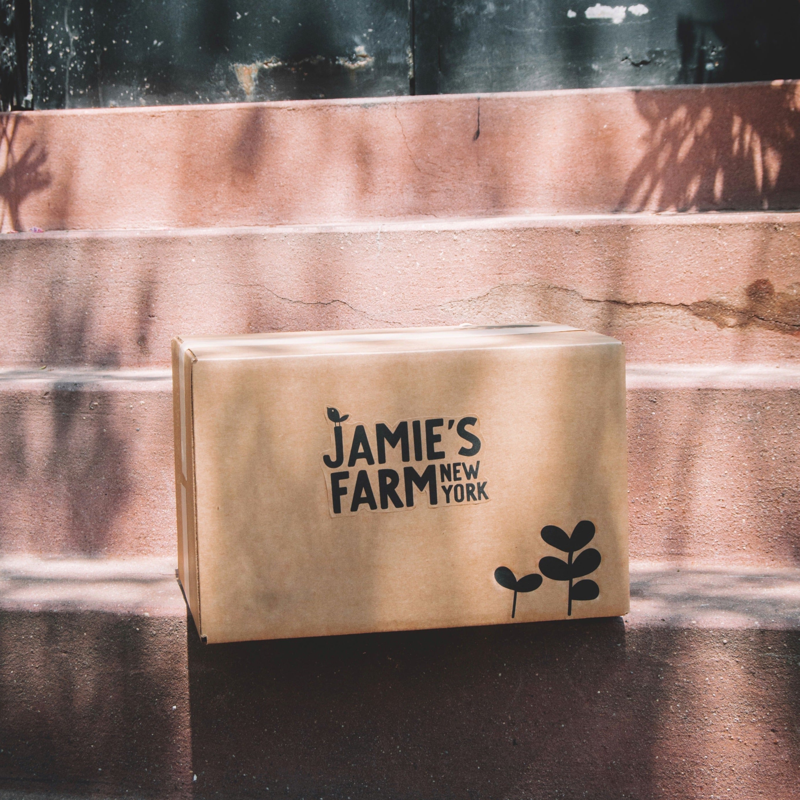 Jamie's Farm Small Batch Club | The Ultimate Holiday Gift For the Granola Girl in Your Life